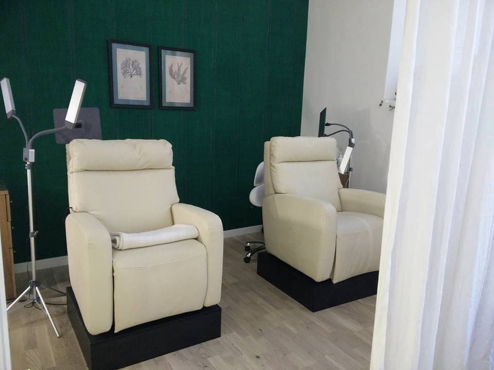LashDream Lash and Brow Bar is a premier beauty salon specialising in eyelash extensions, lash lifts, and brow lamination.